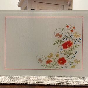 Corning Spice of Life La Sauge Design Counter Saver Cutting Board 8x11 Glass